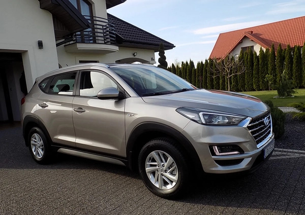 Hyundai Tucson cena 74700 przebieg: 66000, rok produkcji 2018 z Puławy małe 529